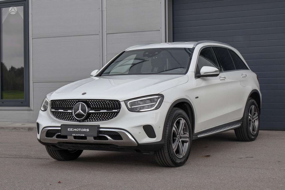 Mercedes-Benz GLC300 - 6