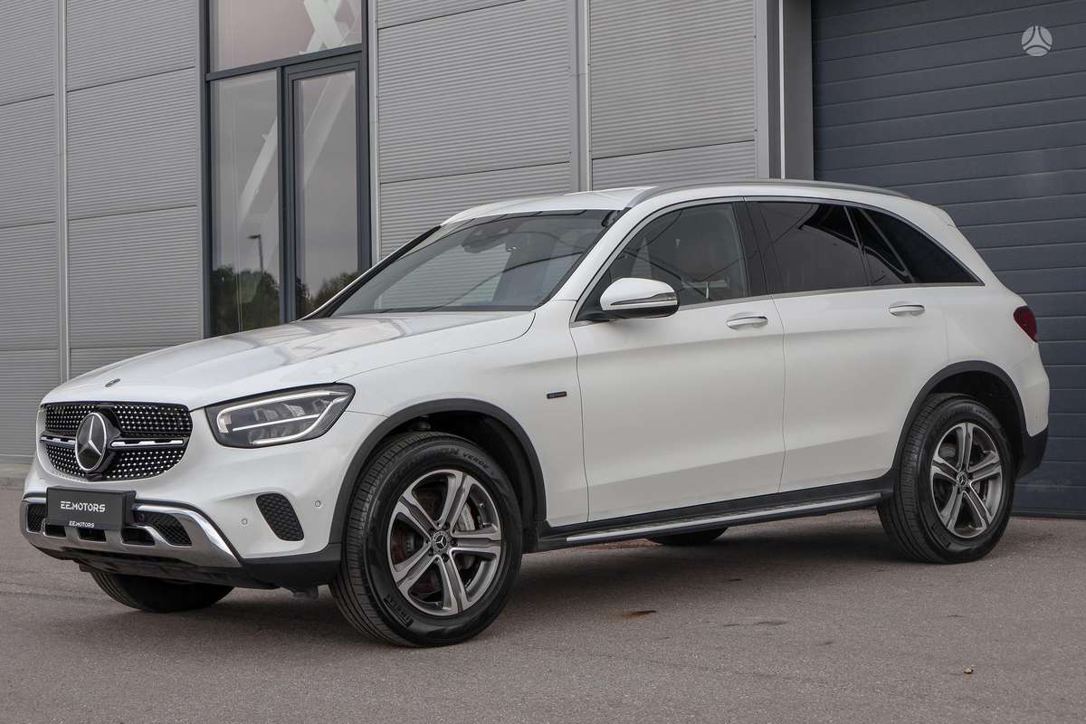 Mercedes-Benz GLC300 - 7