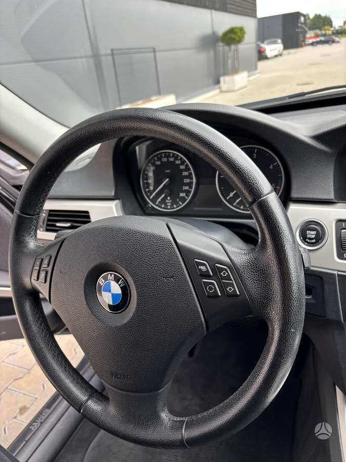 BMW 318, 2.0 l., wagon
