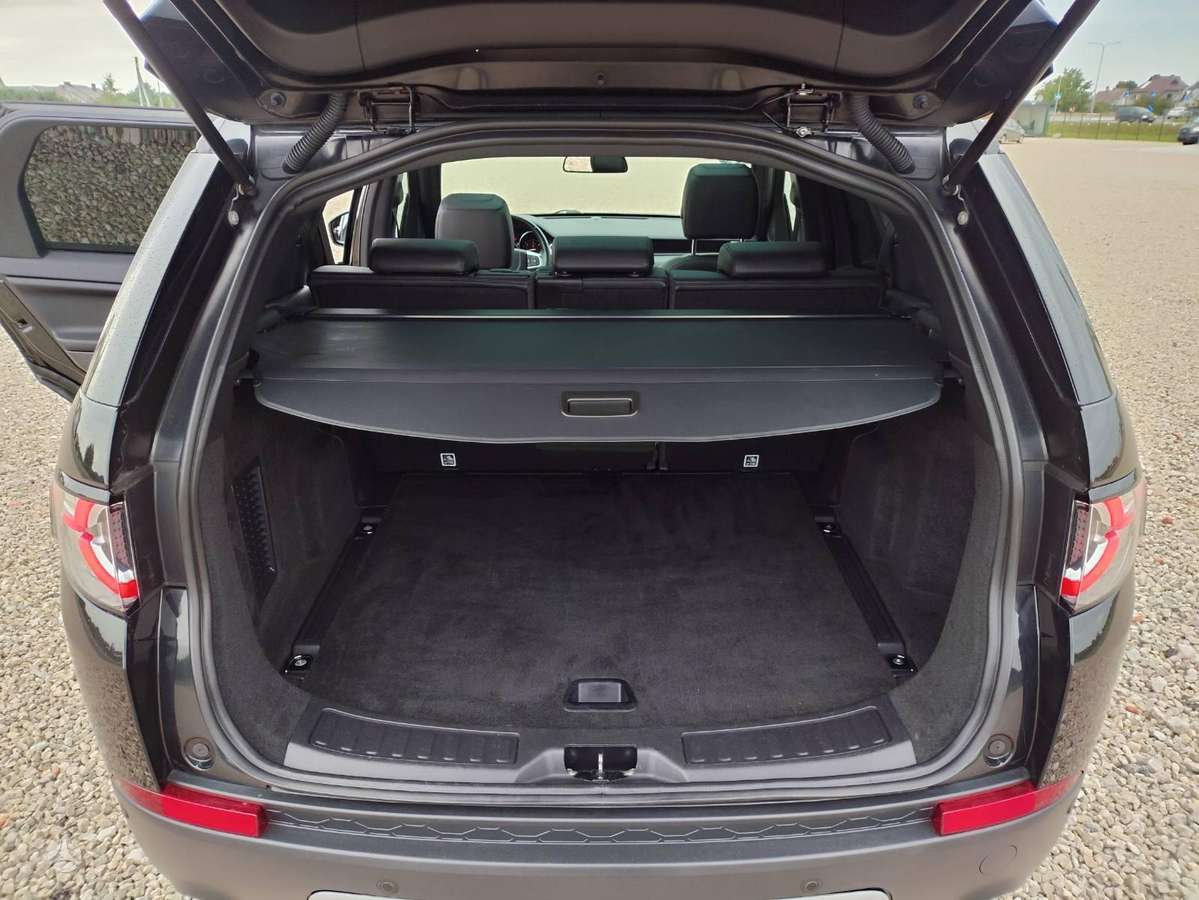 Land Rover Discovery Sport - 12