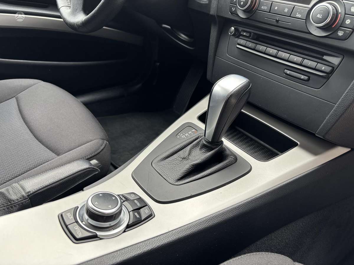 BMW 318, 2.0 l., wagon