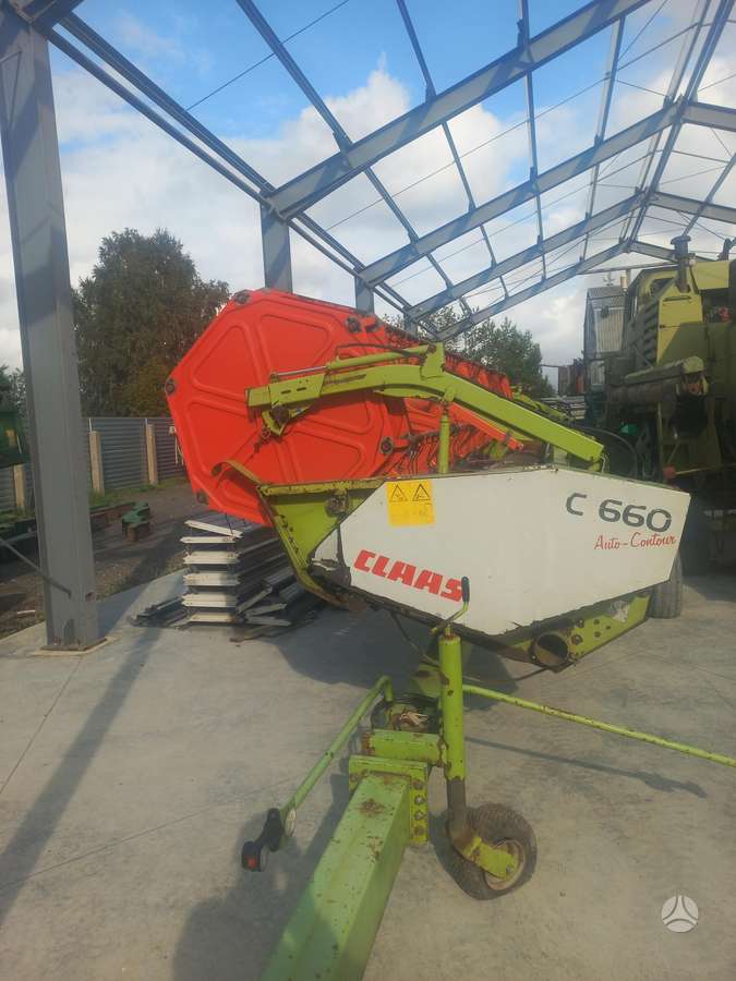 Claas Lexiun-660, кормосмесители / кормораздатчики