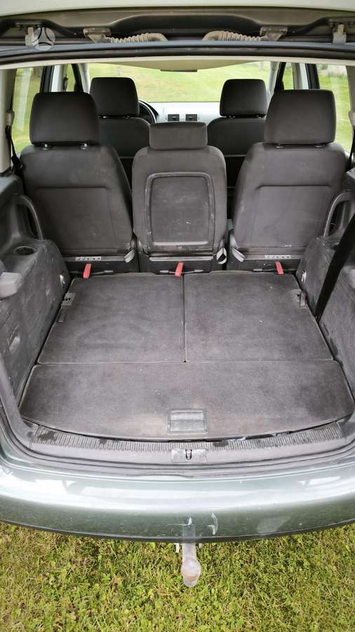 Volkswagen Touran - 9