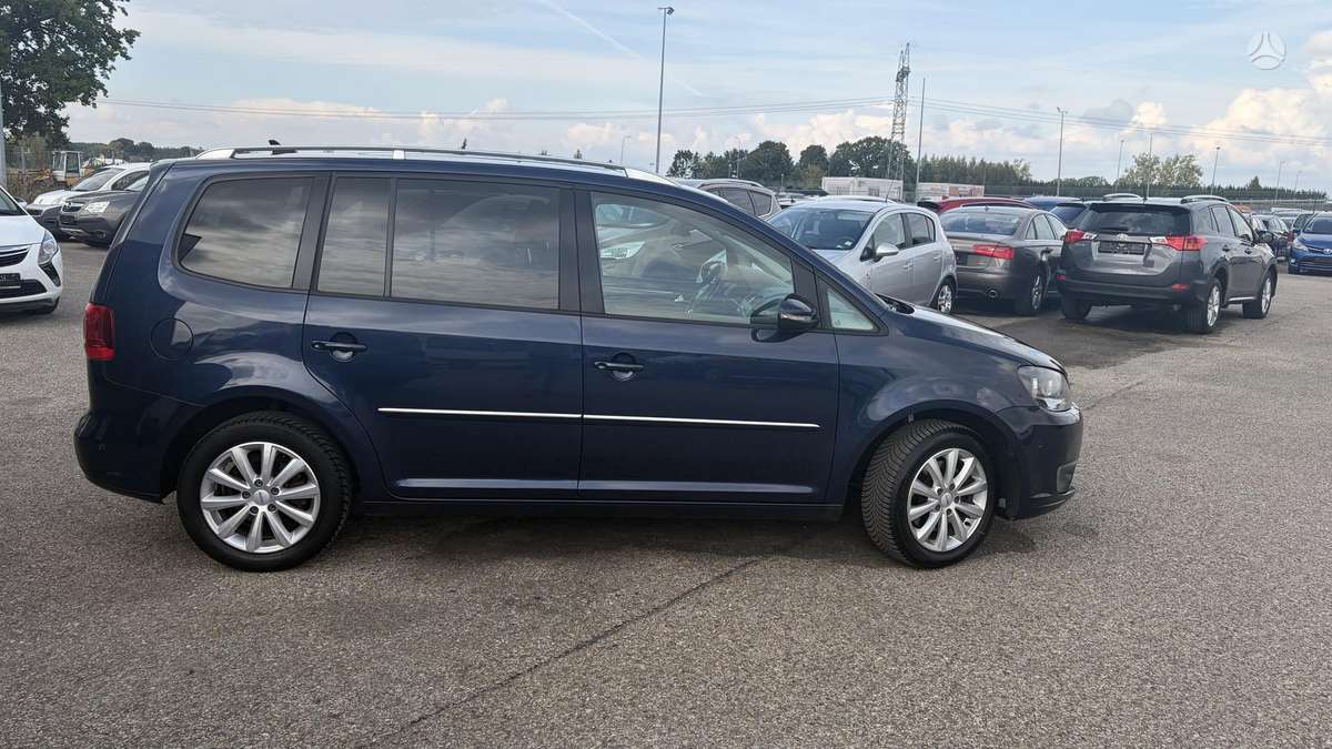 Volkswagen Touran - 2