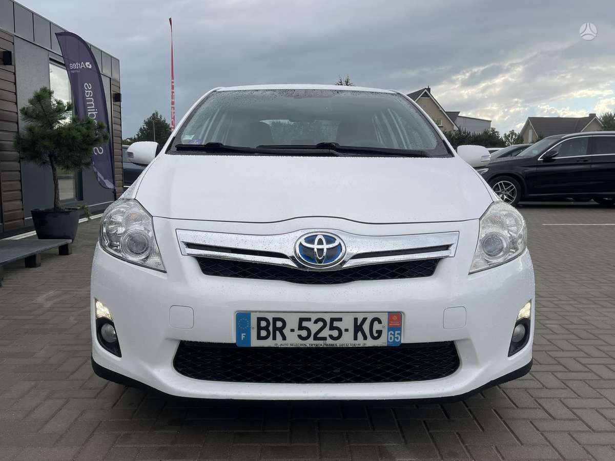 Toyota Auris - 2
