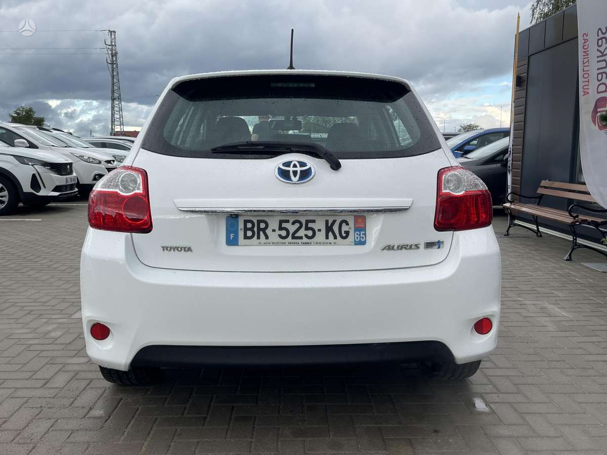 Toyota Auris - 5