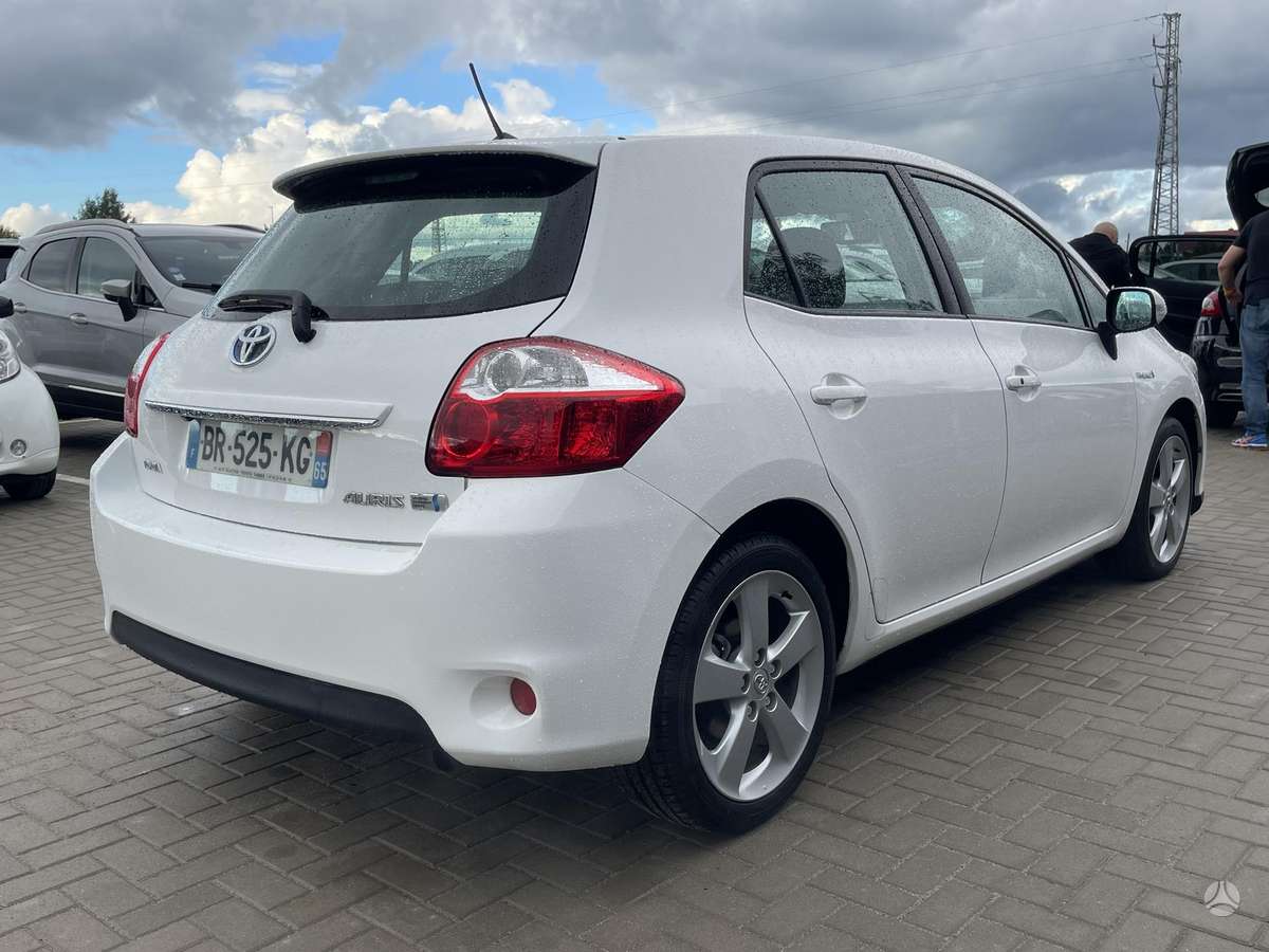 Toyota Auris - 4