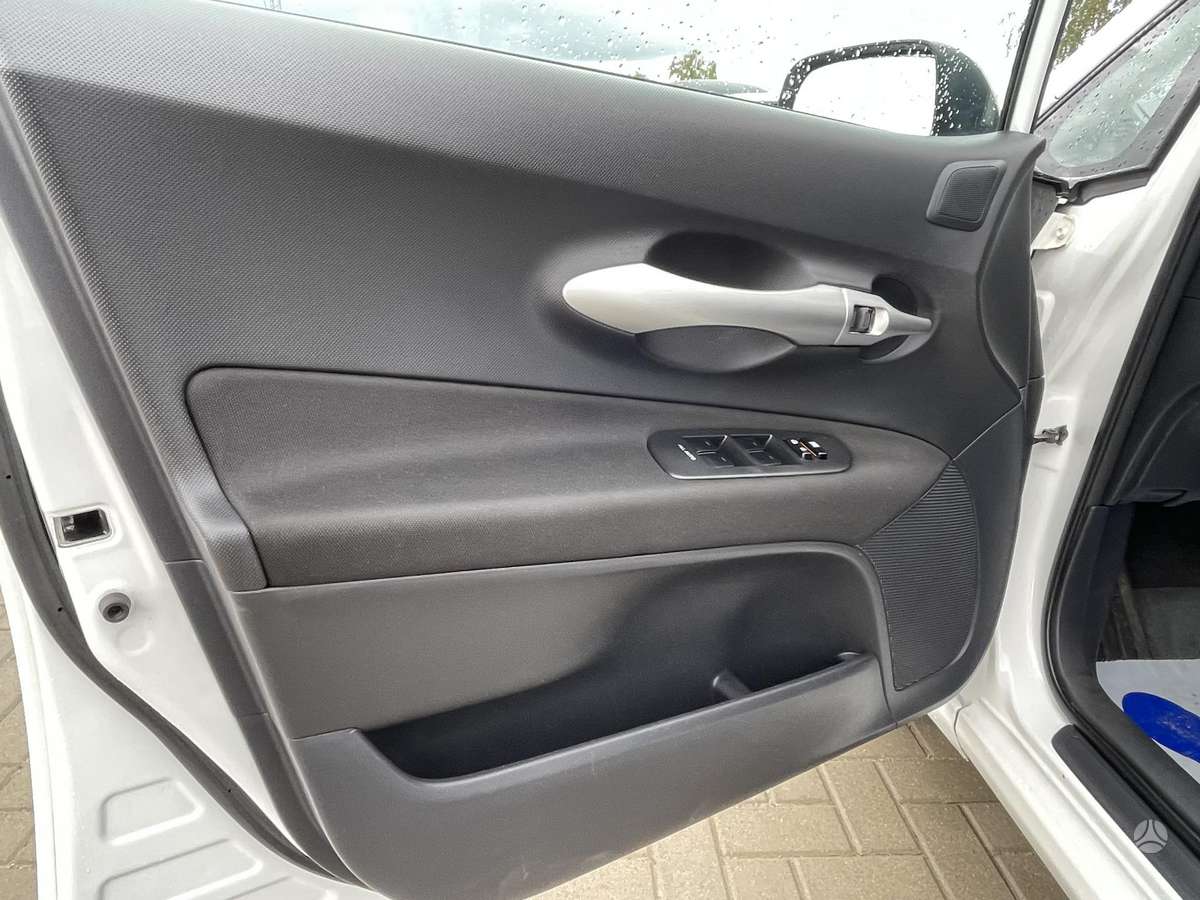 Toyota Auris - 12
