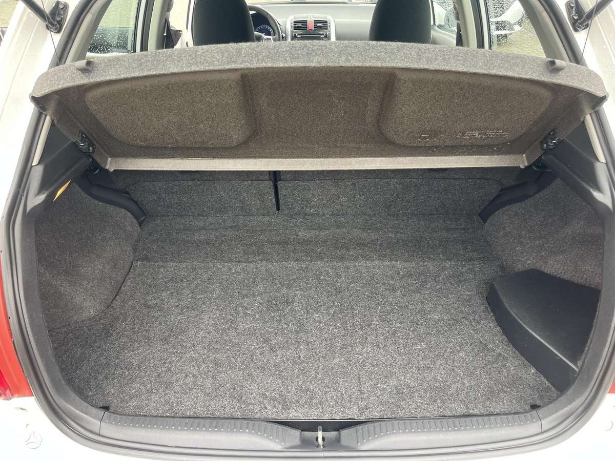 Toyota Auris - 10