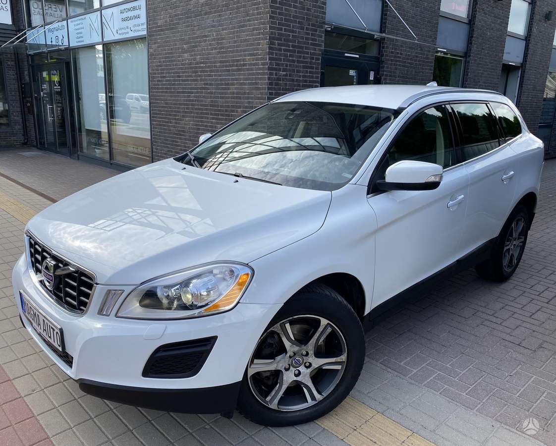 Volvo XC60 - 11