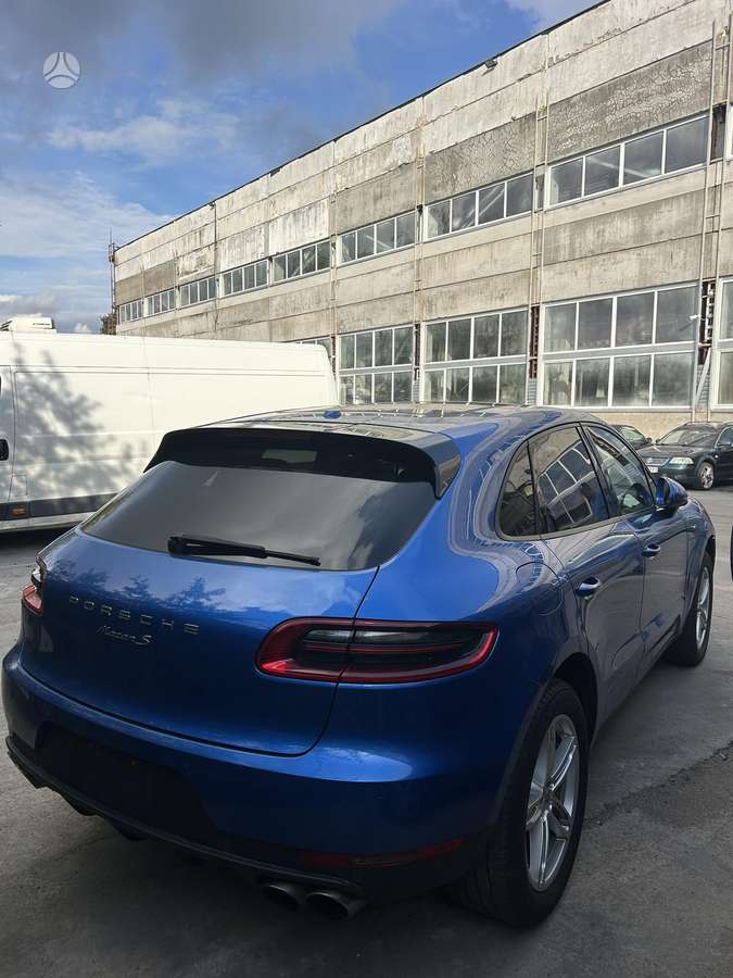 Porsche Macan - 4