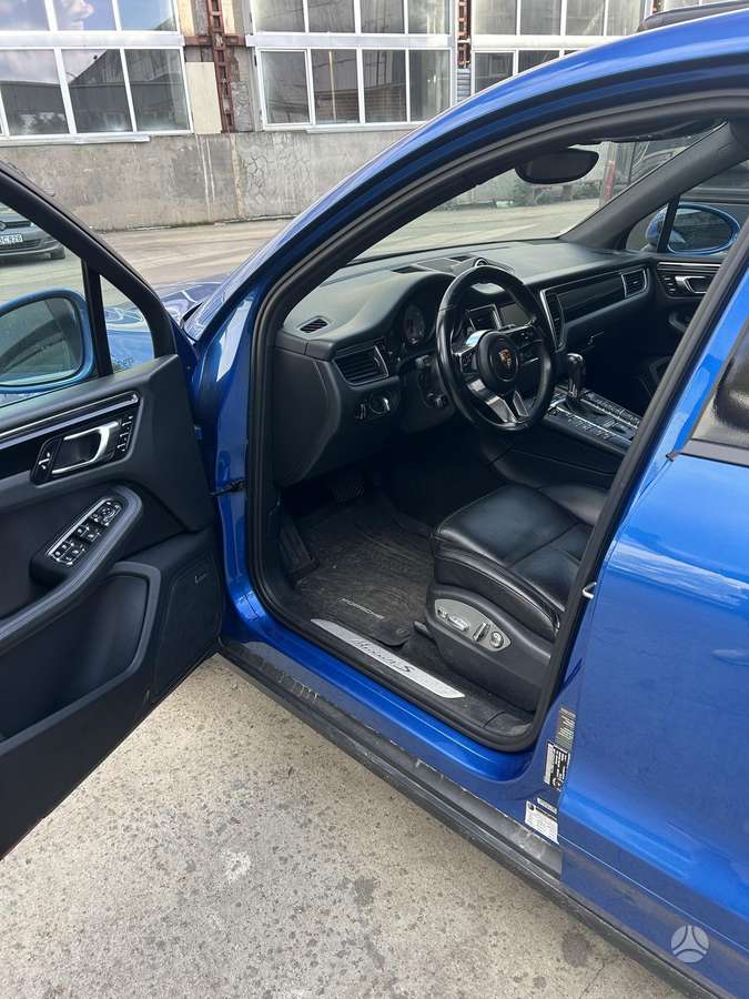 Porsche Macan - 5