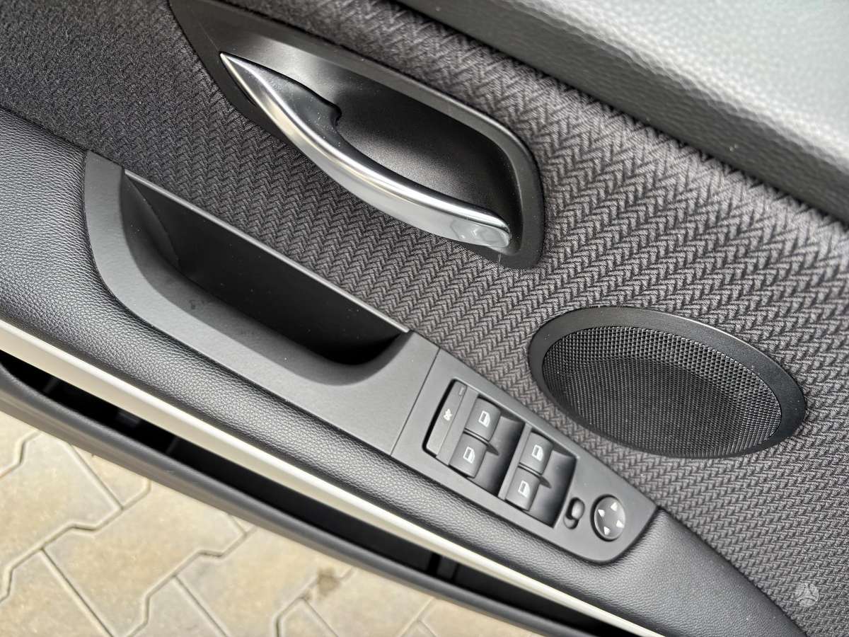 BMW 318 - 12