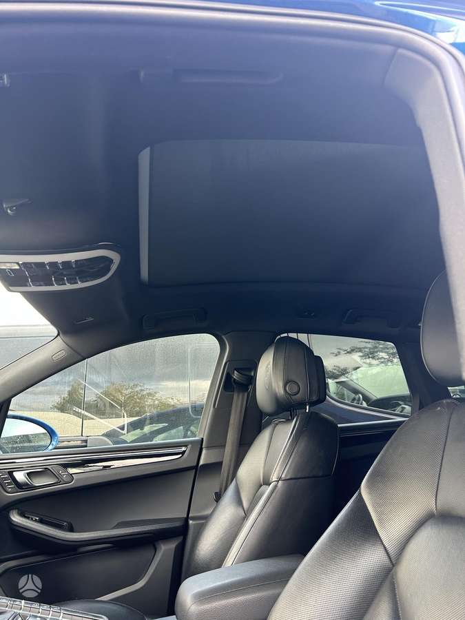 Porsche Macan - 11