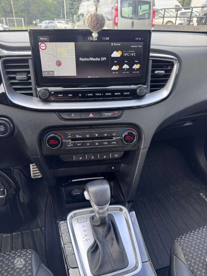 KIA XCeed - 11