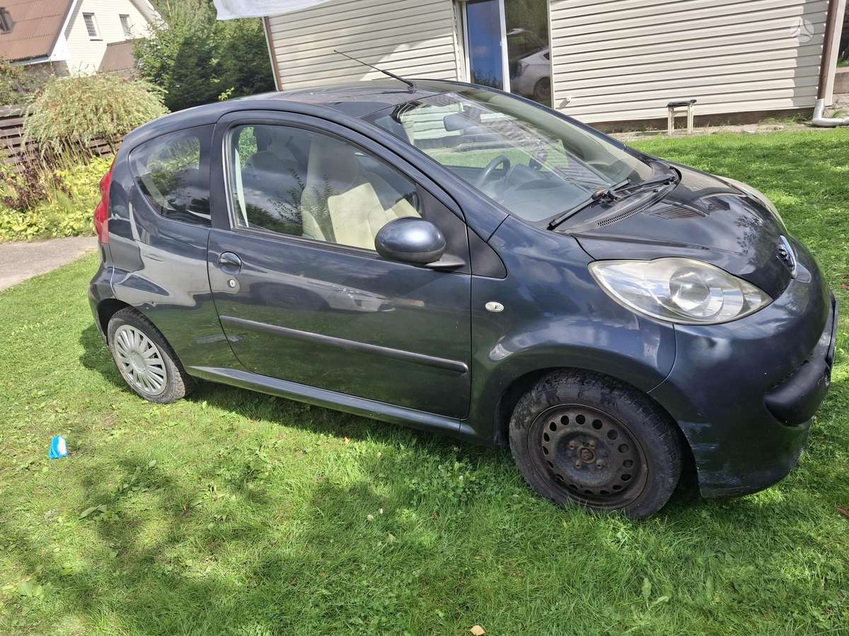 Peugeot 107 - 10
