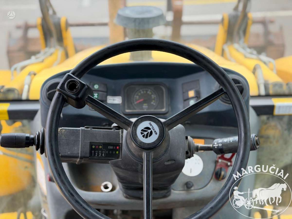 New Holland LB 115.B, экскаваторы