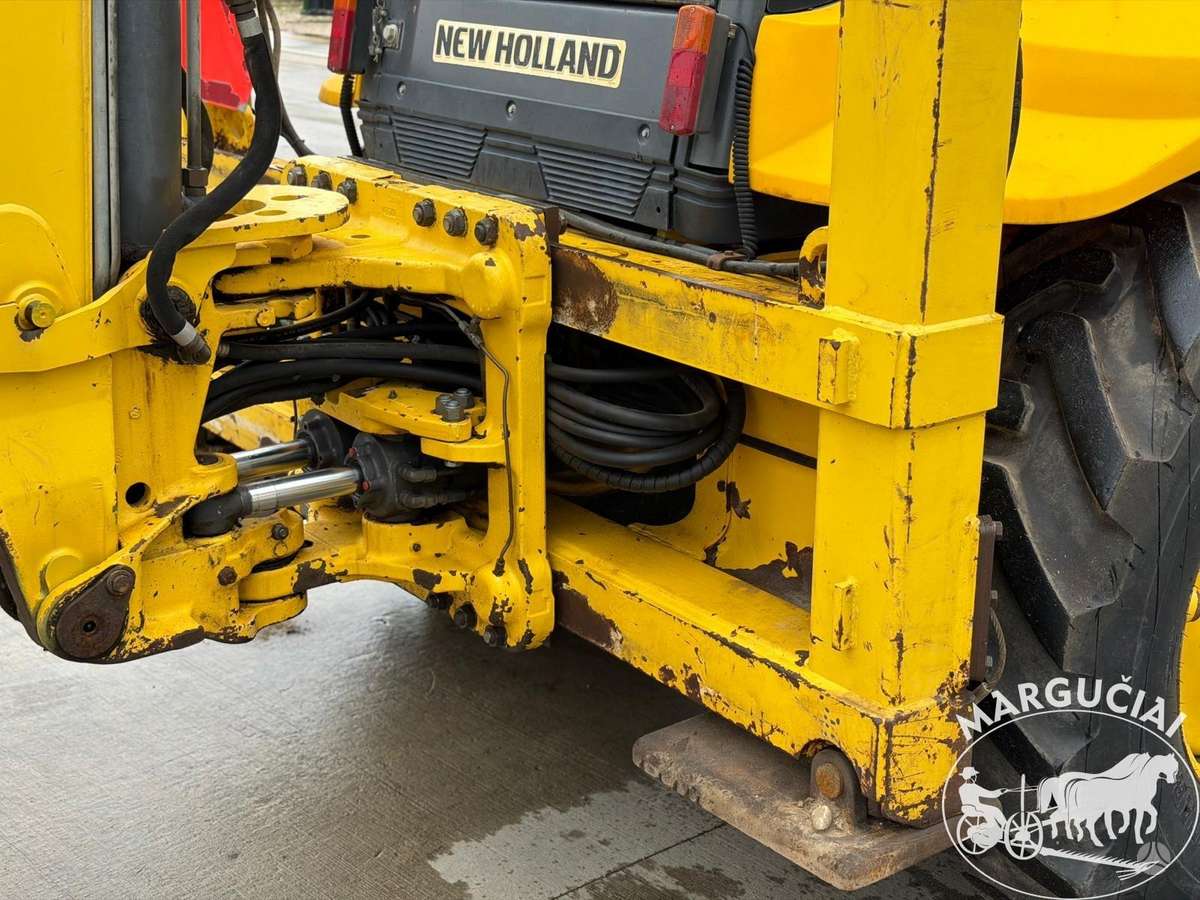 New Holland LB 115.B, excavator