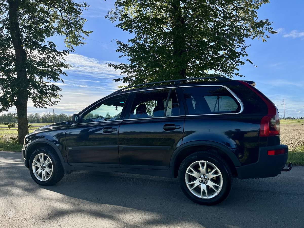 Volvo XC90 - 5