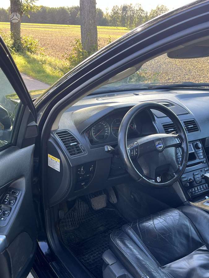 Volvo XC90 - 8
