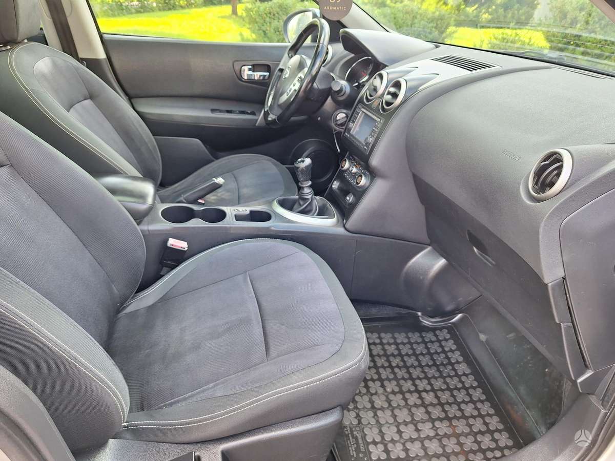 Nissan Qashqai - 10