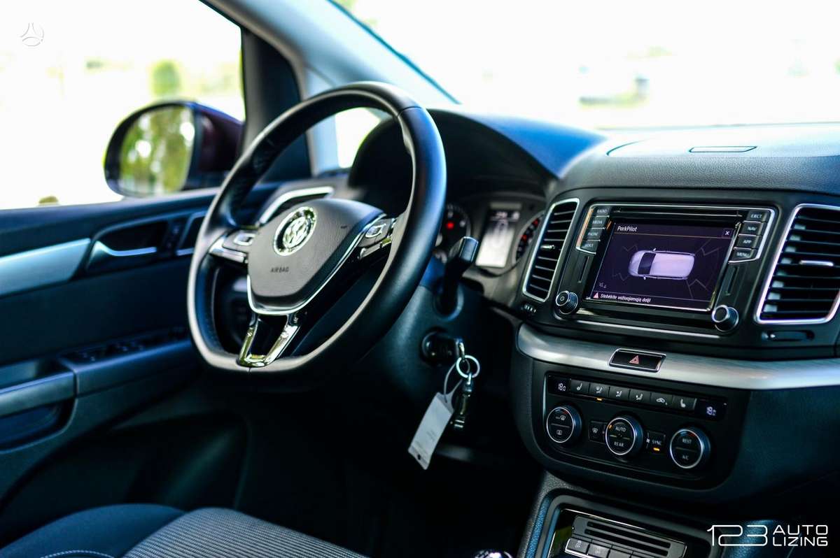 Volkswagen Sharan - 11