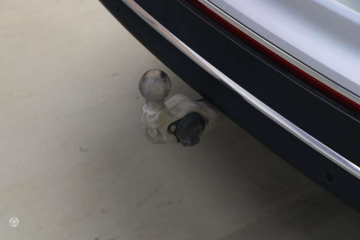 Volkswagen Tiguan - 10