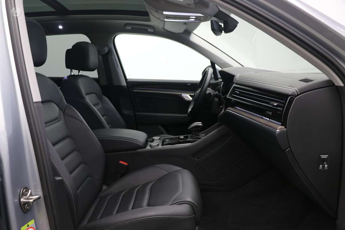 Volkswagen Touareg - 9