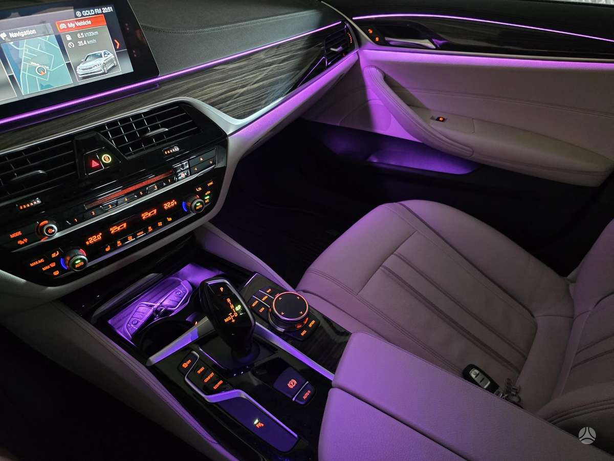 BMW 520, 2.0 l., Седан