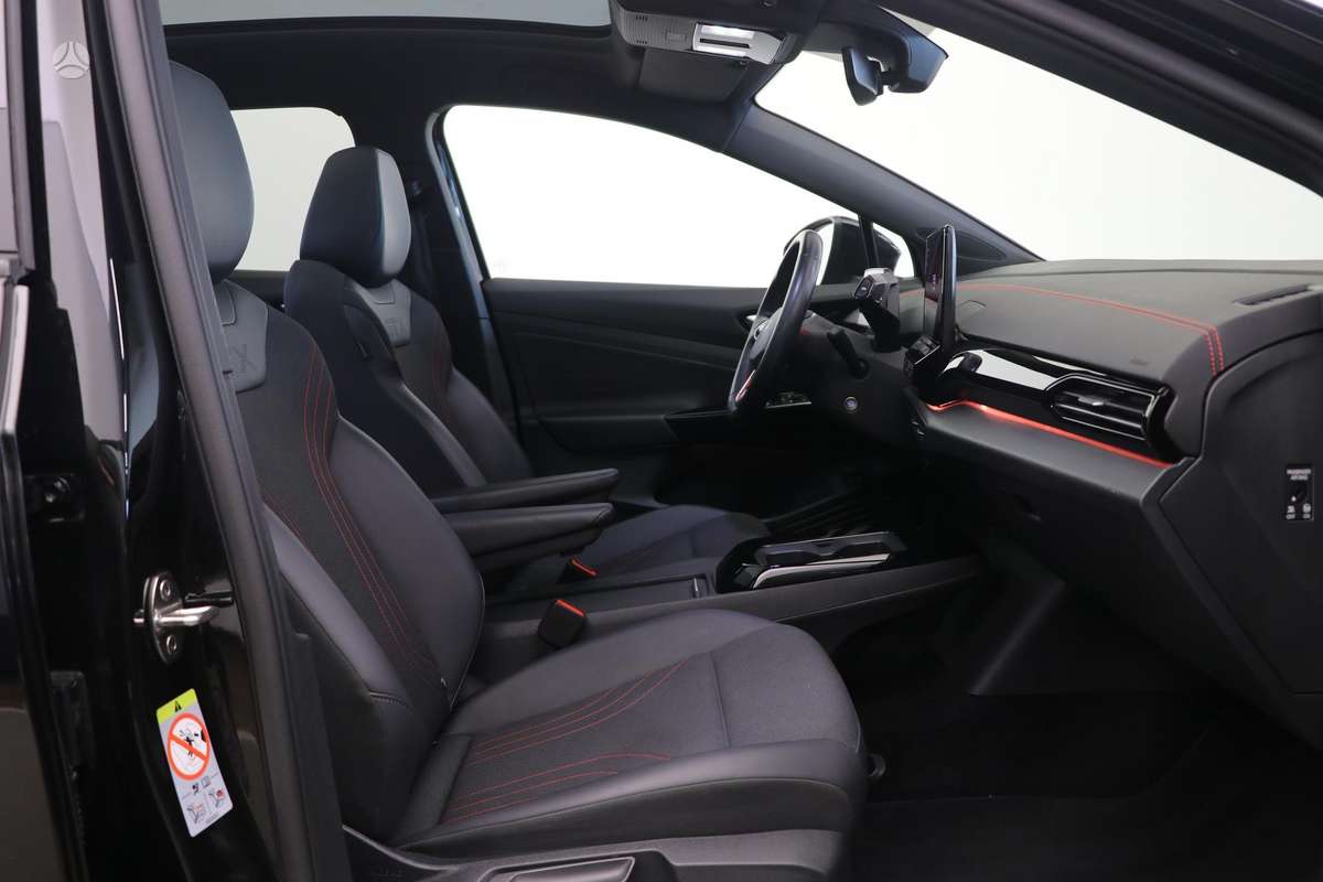 Volkswagen ID.4 - 11