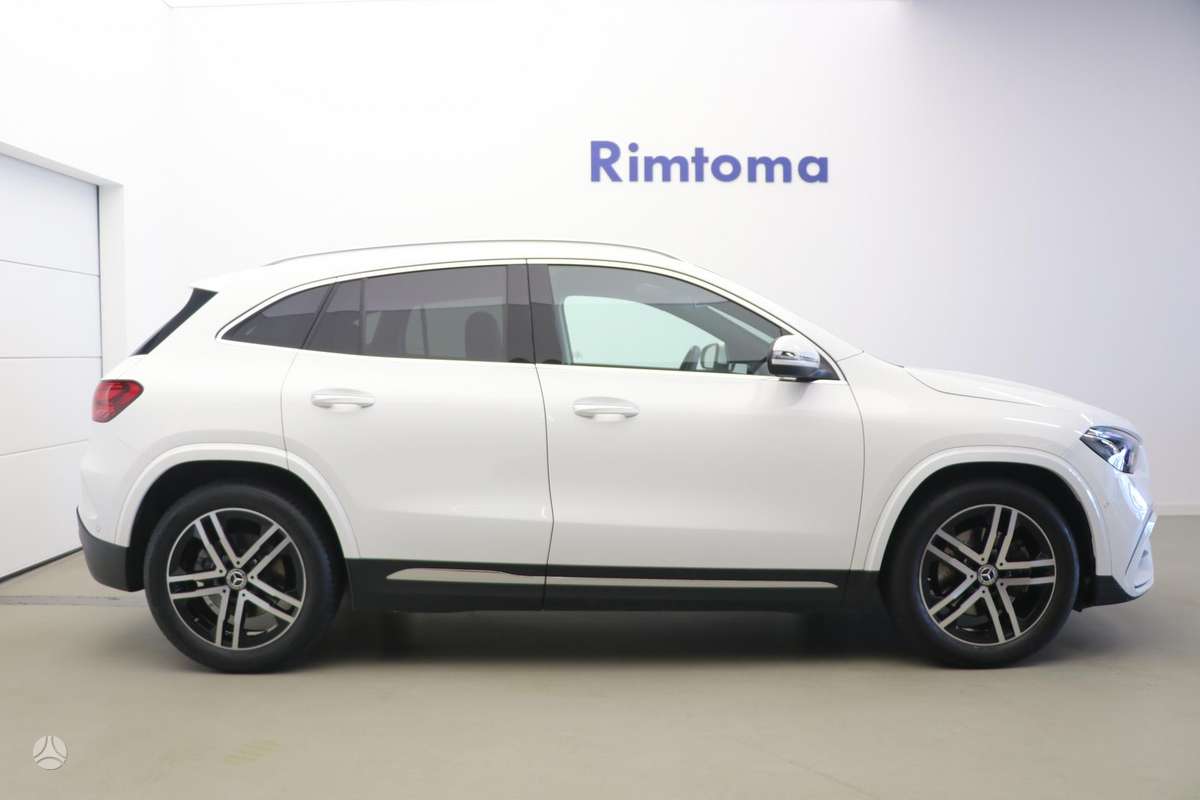 Mercedes-Benz GLA220 - 3