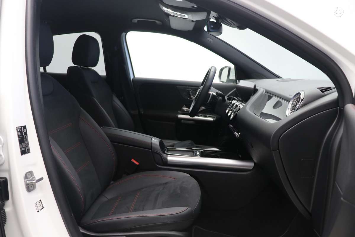 Mercedes-Benz GLA220 - 10