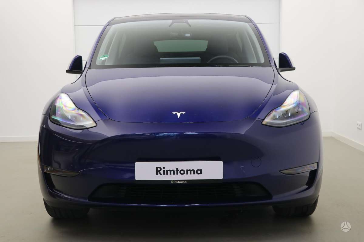 Tesla Model Y - 5