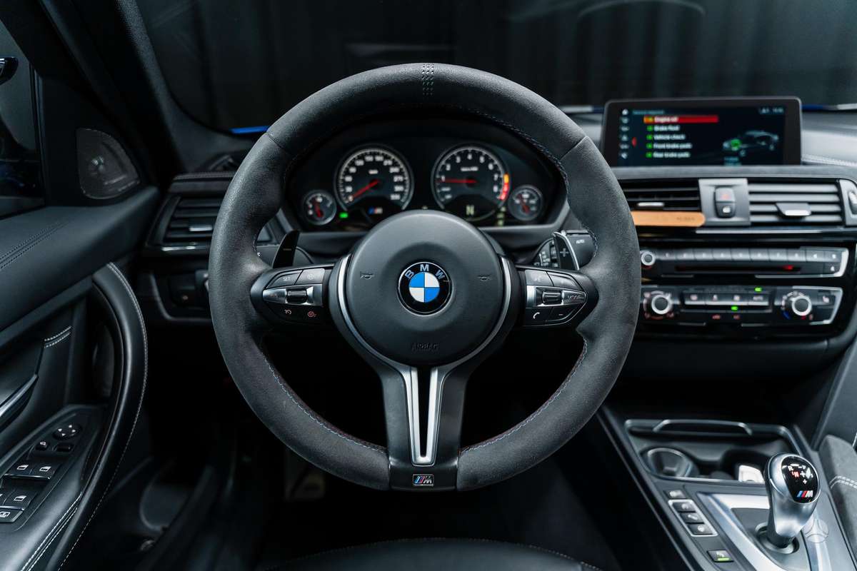 BMW M3, 3.0 l., Седан