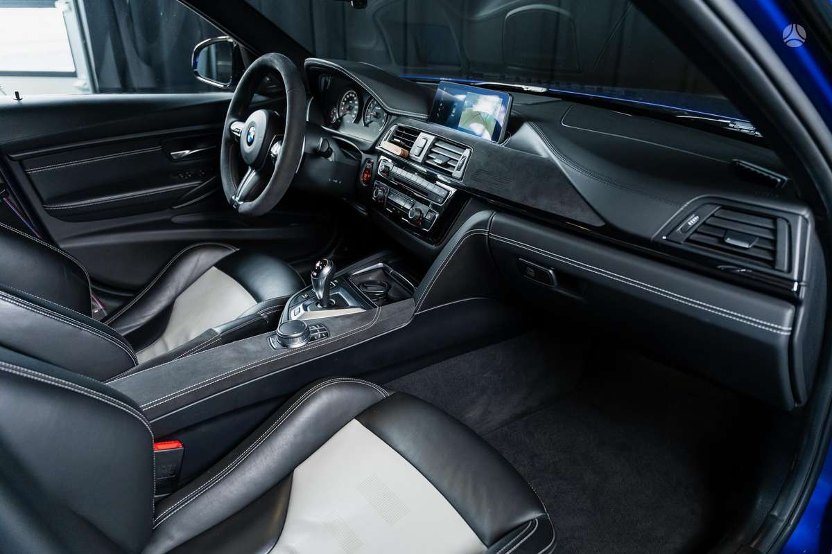 BMW M3, 3.0 l., Седан
