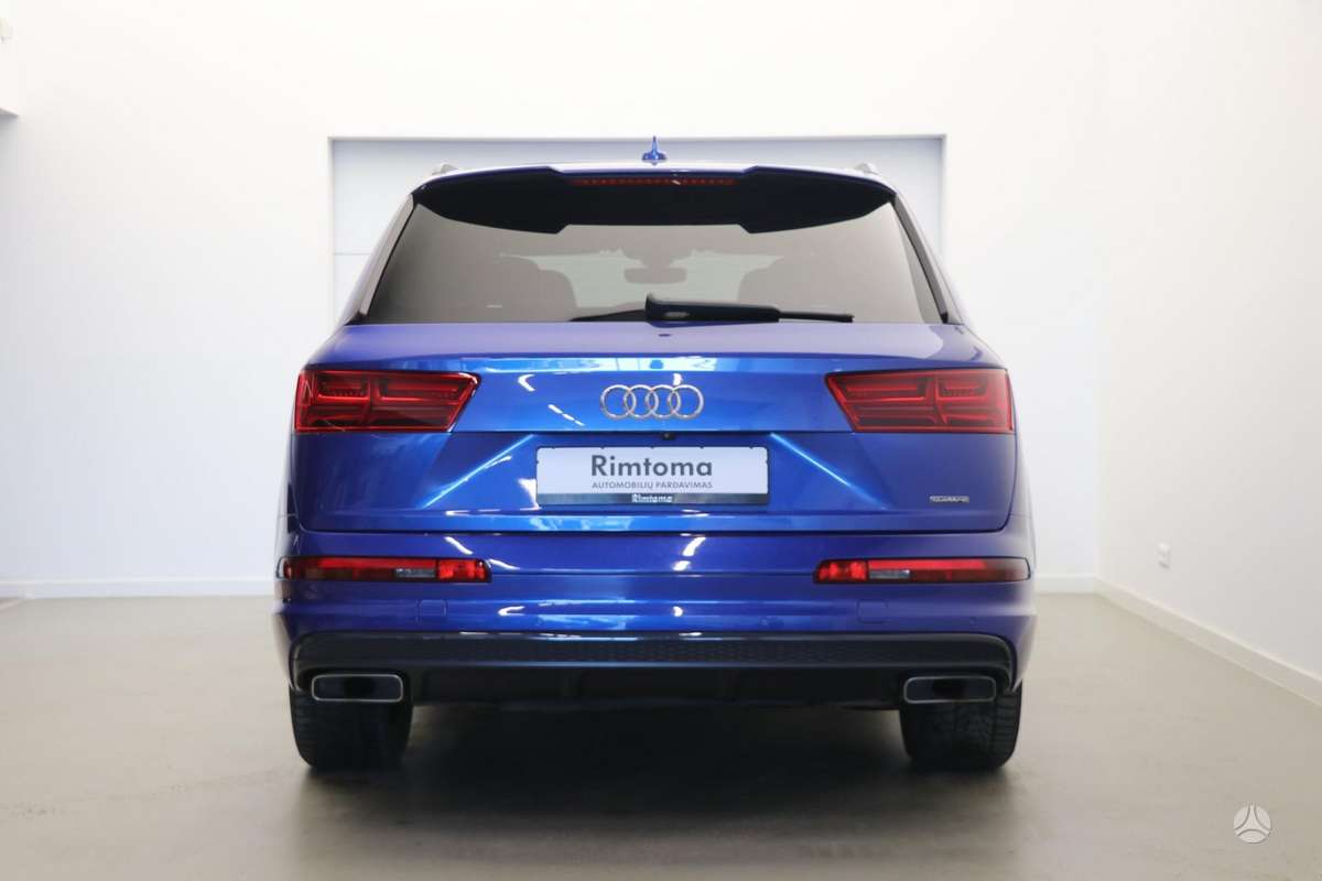 Audi Q7 - 8