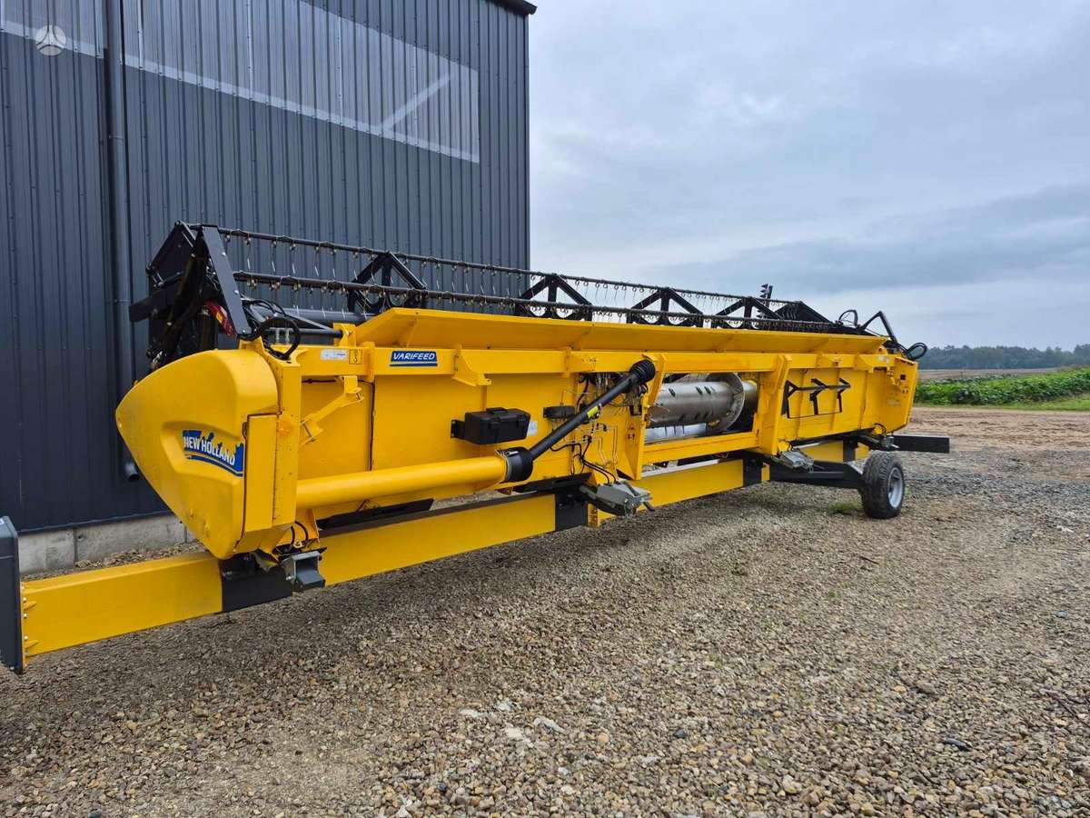 New Holland CX8.90, комбайны