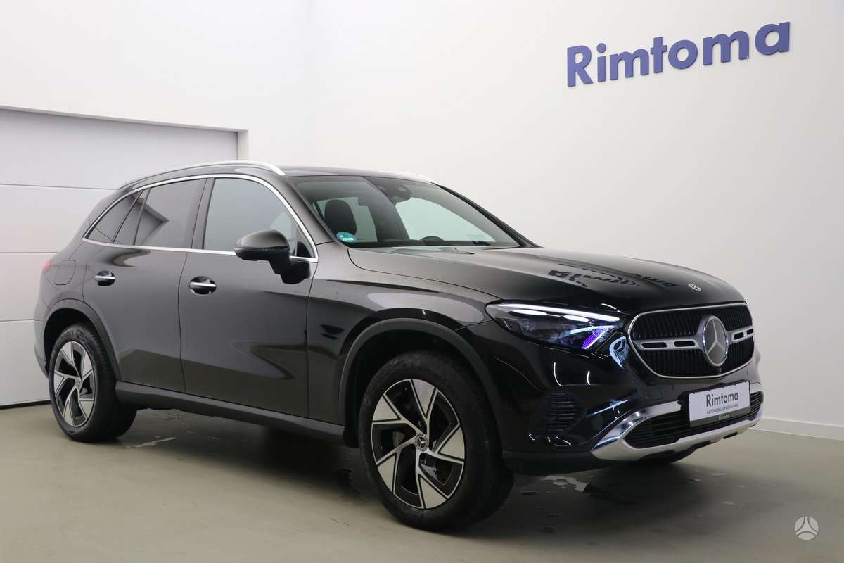 Mercedes-Benz GLC400 - 1