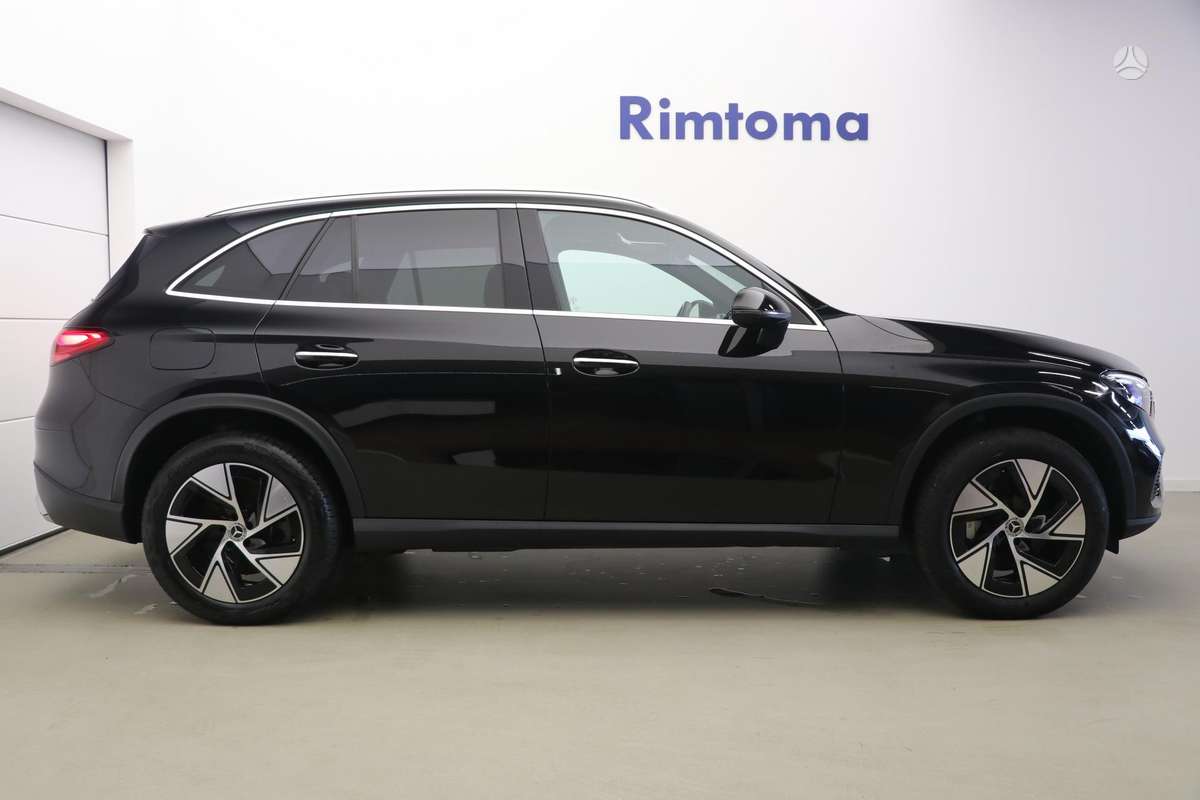 Mercedes-Benz GLC400 - 3