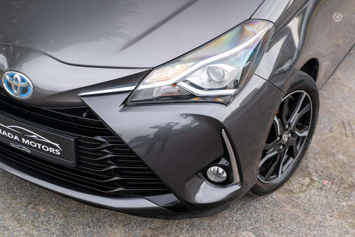 Toyota Yaris - 7