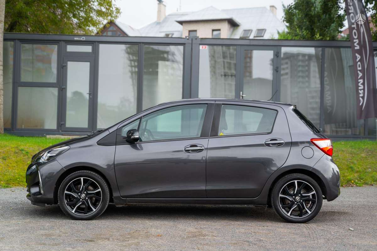 Toyota Yaris - 8