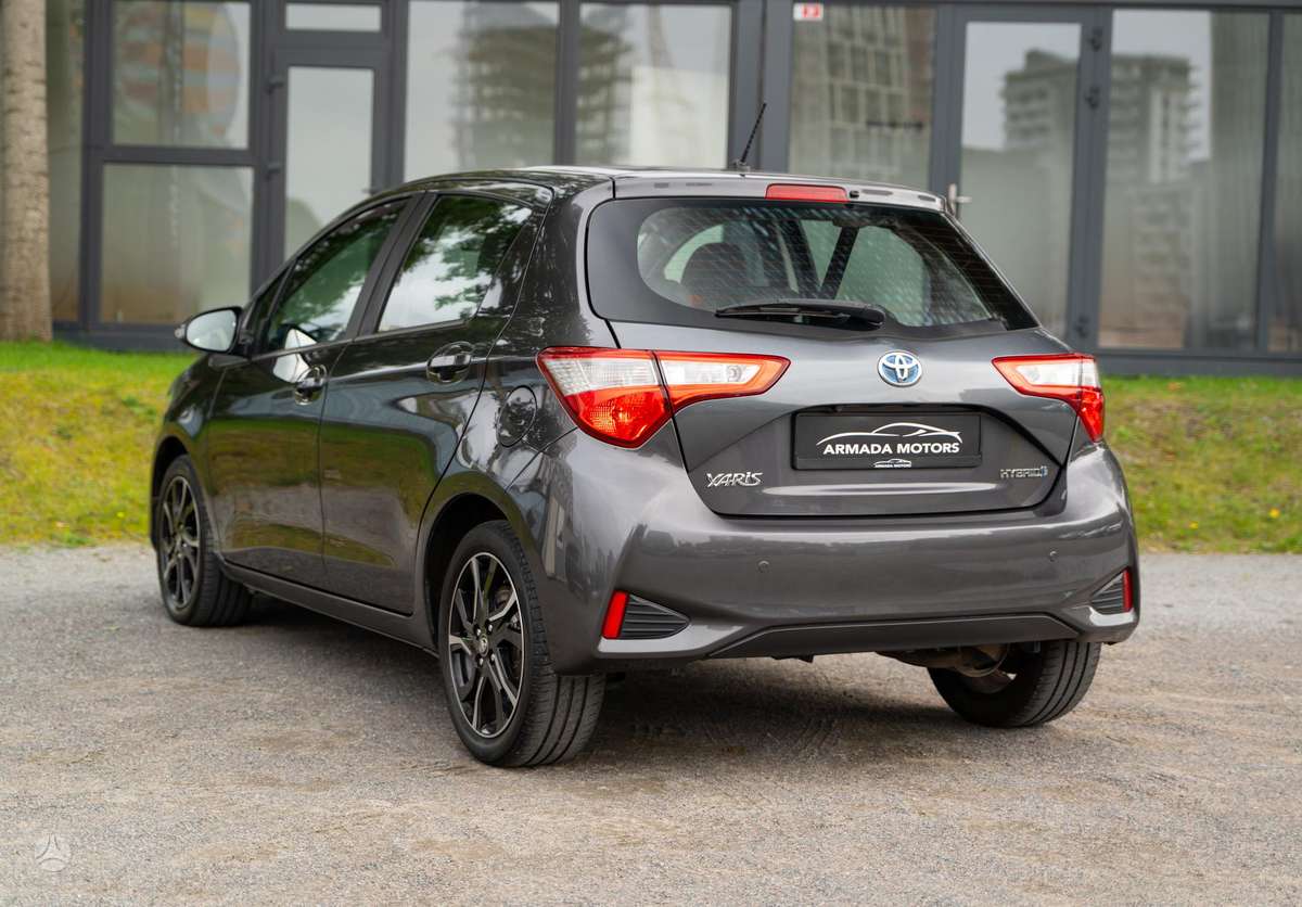 Toyota Yaris - 11