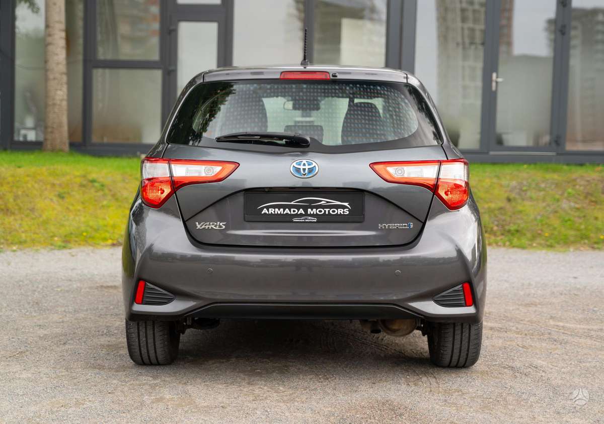 Toyota Yaris - 12