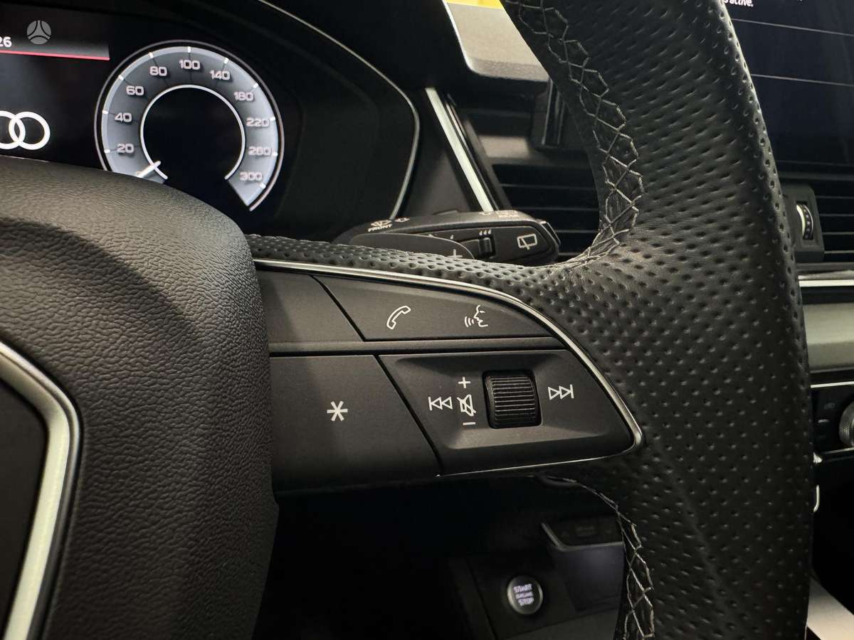 Audi Q5 Sportback - 12