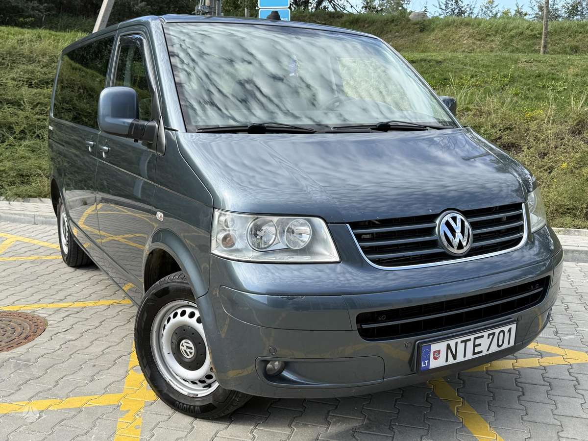 Volkswagen Multivan - 1