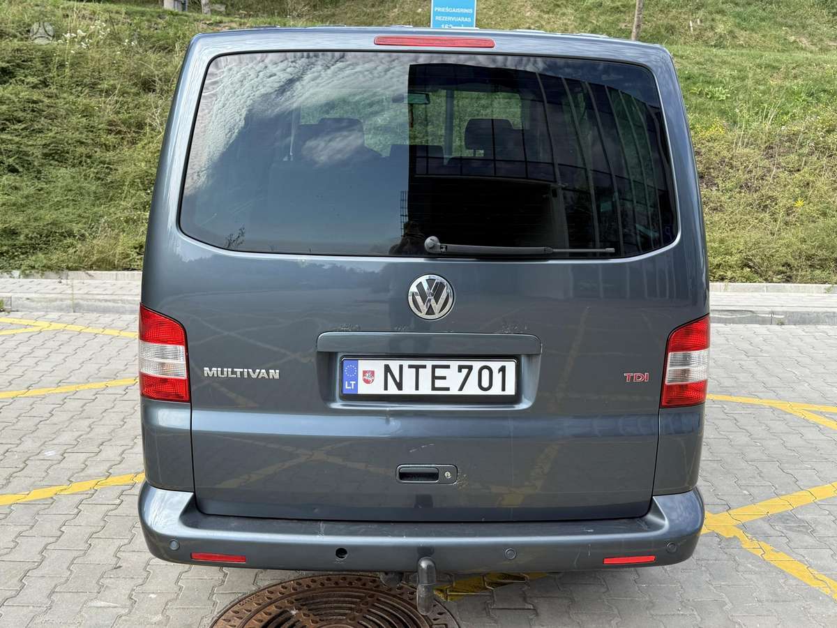 Volkswagen Multivan - 5