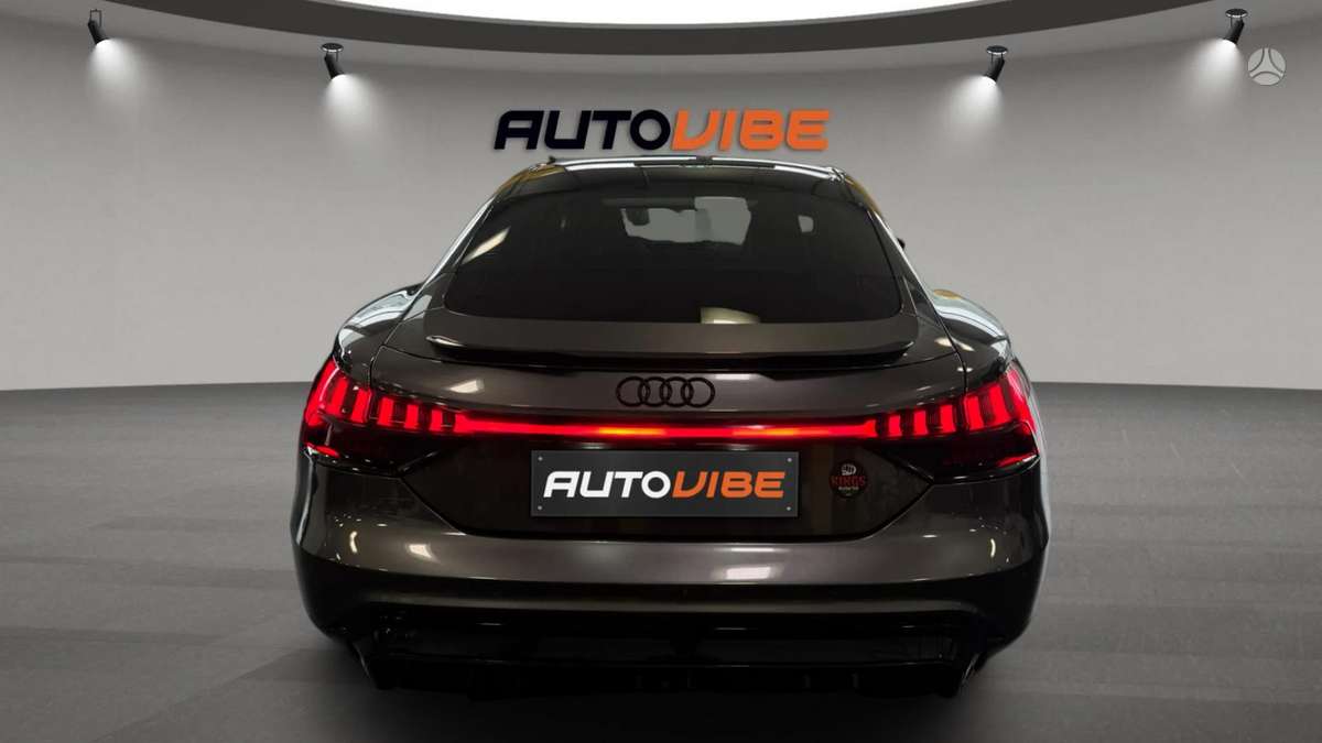 Audi e-tron GT - 5
