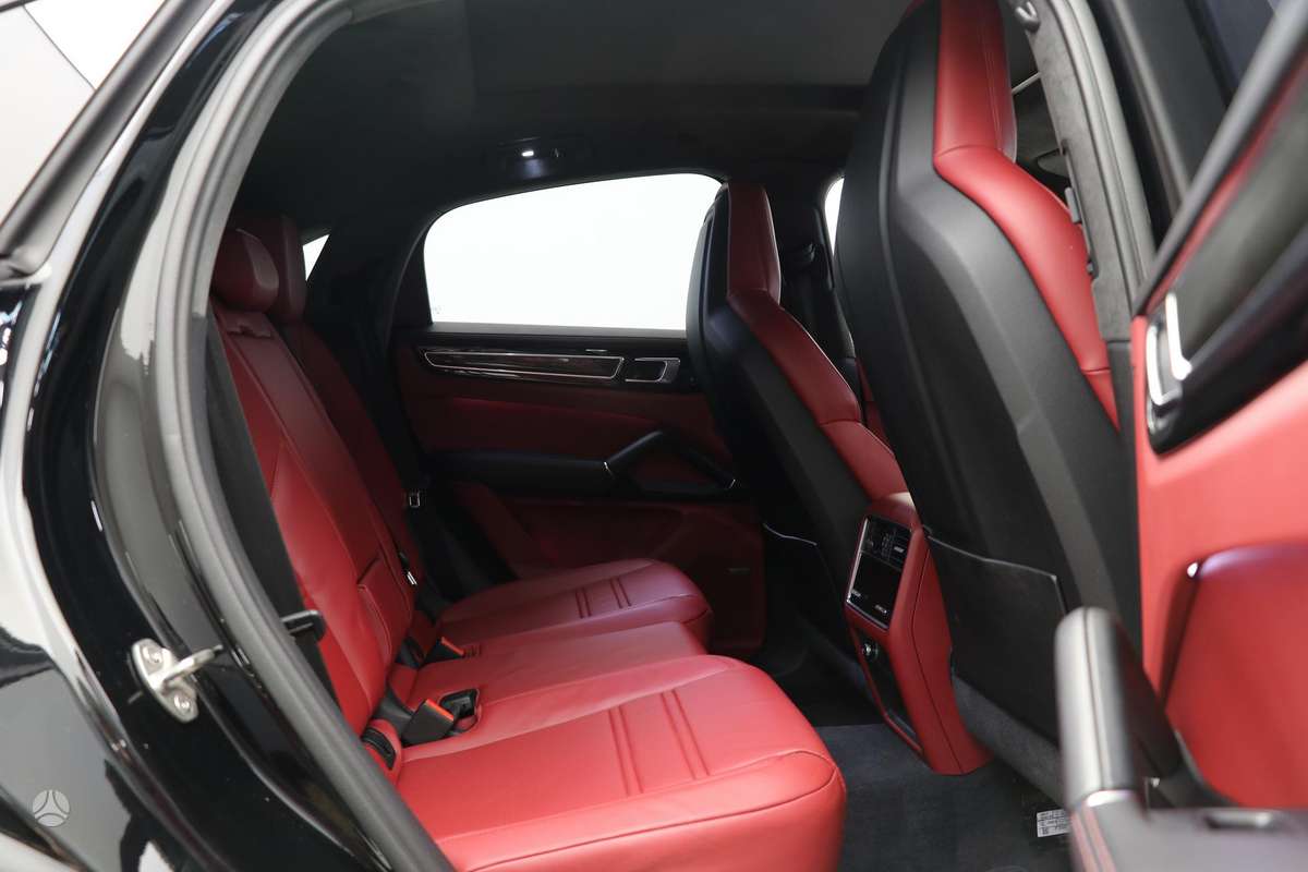 Porsche Cayenne Coupe - 9