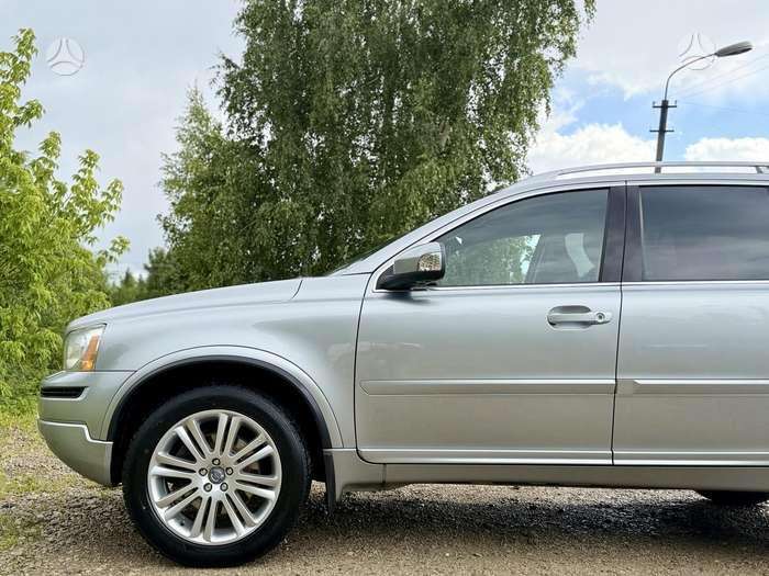 Volvo XC90 - 11