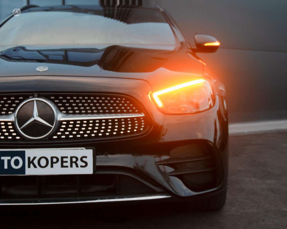 Mercedes-Benz E300 - 3